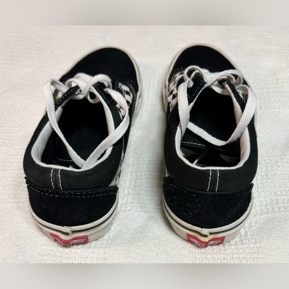 Vans X Embroidered Cherry Butterfly Old Skool Checkered Shoes Womens Size 6.5 - Picture 2 of 9